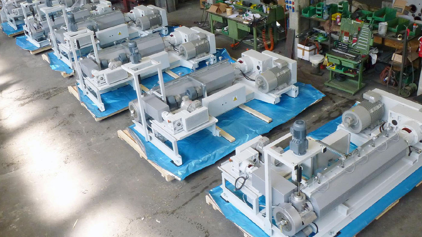 VB-MAST side-extruder concept is the state-of the art solution to produce high quality dope dyed yarn VB-MAST side-extruder concept is the state-of the art solution to produce high quality dope dyed yarn